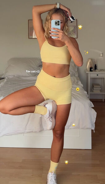 madlinee Nakenläckor OnlyFans Foto 12