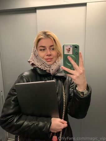 magic_vip Nakenläckor OnlyFans Foto 18