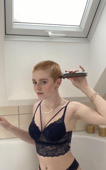 mai_buzzcut