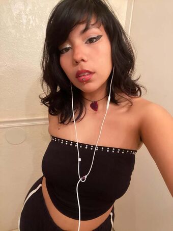 makeoutradio Nakenläckor OnlyFans Foto 27