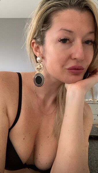 Malava Nakenläckor OnlyFans Foto 38