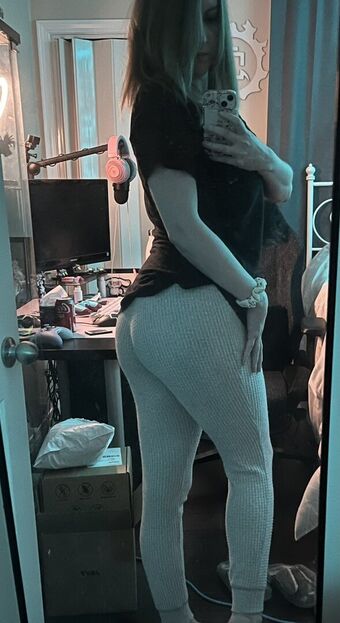 ManaSen Nakenläckor OnlyFans Foto 12