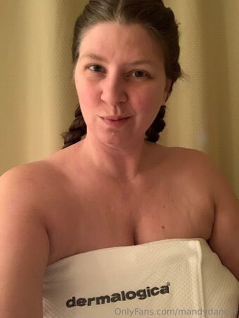 mandydancer Nakenläckor OnlyFans Foto 3
