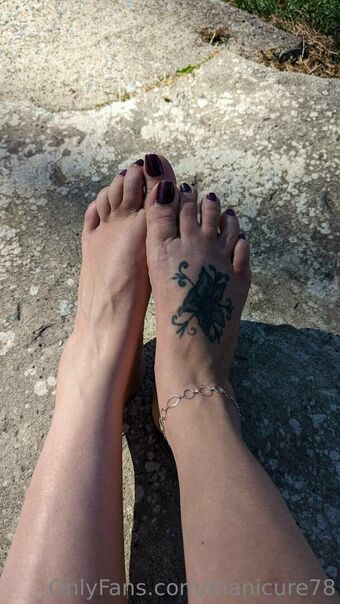 manicure78 Nakenläckor OnlyFans Foto 5
