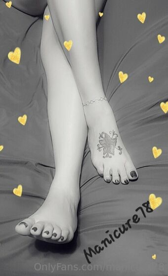 manicure78 Nakenläckor OnlyFans Foto 11