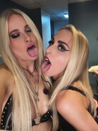 Marisa Rodriguez Singer Nakenläckor OnlyFans Foto 12