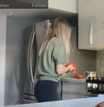 Mariss Nakenläckor OnlyFans Foto 17