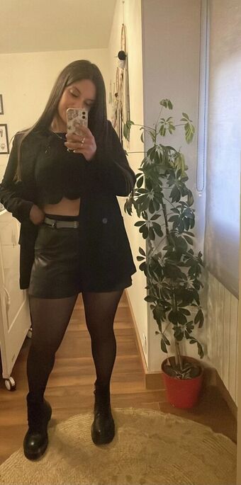 Marlisjun Nakenläckor OnlyFans Foto 2