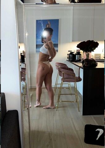 Marta Linkiewicz Nakenläckor OnlyFans Foto 2
