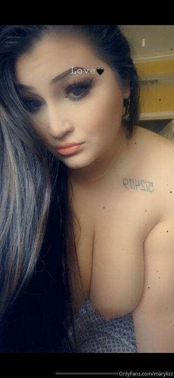 marylizz Nakenläckor OnlyFans Foto 15