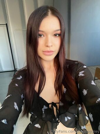 mashaggrey Nakenläckor OnlyFans Foto 5