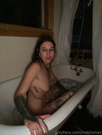 matrixmax Nakenläckor OnlyFans Foto 9