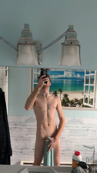 maxisfree Nakenläckor OnlyFans Foto 8