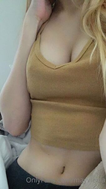 mayvierra Nakenläckor OnlyFans Foto 2
