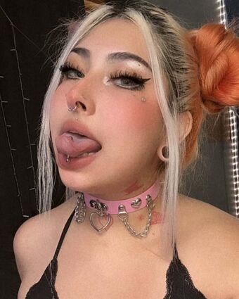 mel.x Nakenläckor OnlyFans Foto 2