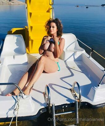 Melania Nakenläckor OnlyFans Foto 12