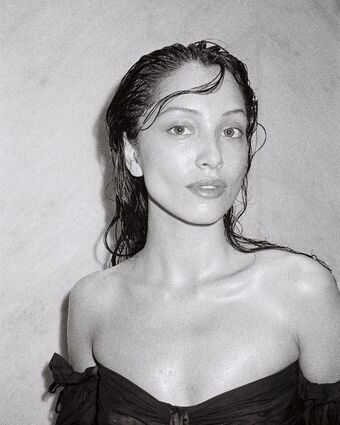 Melanie Jarnson Nakenläckor OnlyFans Foto 4