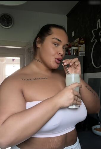 melina.bodybuilder