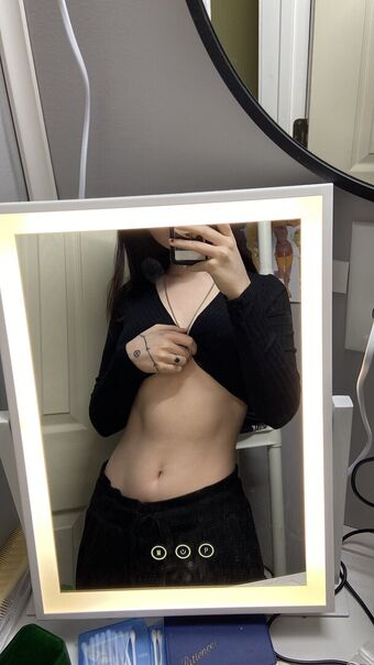 Mentholbanshee Nakenläckor OnlyFans Foto 35