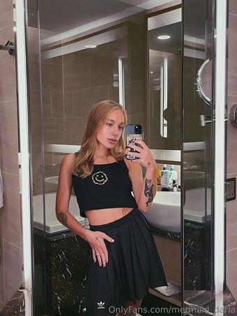 mermaid_daria Nakenläckor OnlyFans Foto 2