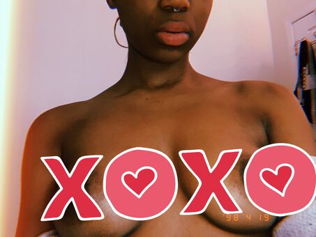 messkina Nakenläckor OnlyFans Foto 6