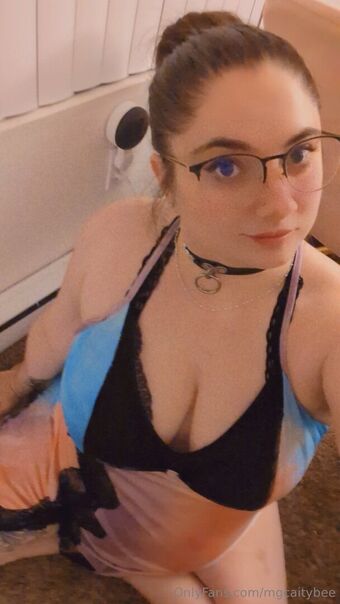 mgcaitybee Nakenläckor OnlyFans Foto 19