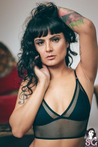 Mia Cherry