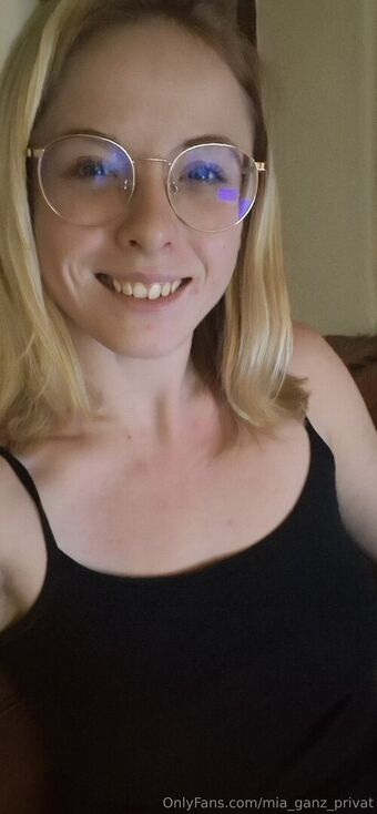 mia_ganz_privat Nakenläckor OnlyFans Foto 28