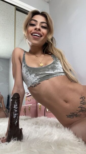 miascreams Nakenläckor OnlyFans Foto 13