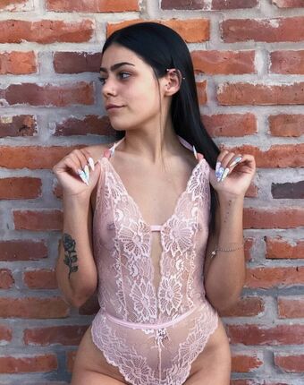 micaybañez Nakenläckor OnlyFans Foto 3