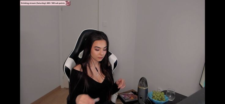 MichelleR Nakenläckor OnlyFans Foto 41