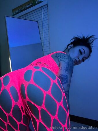 midgetbtch Nakenläckor OnlyFans Foto 13