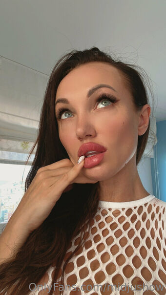 Midjushow Nakenläckor OnlyFans Foto 20