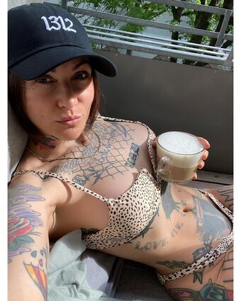miezanthrop Nakenläckor OnlyFans Foto 2