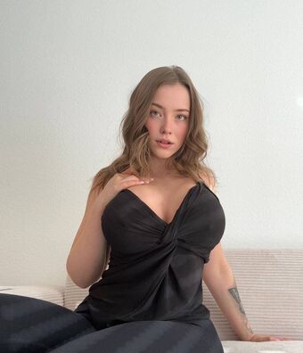 milkyybecky Nakenläckor OnlyFans Foto 19