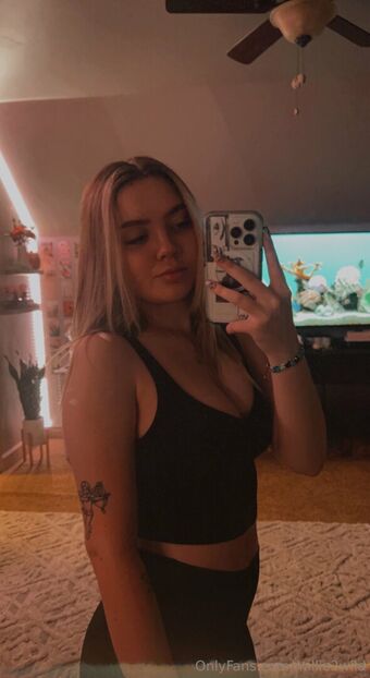 millie2wild Nakenläckor OnlyFans Foto 57