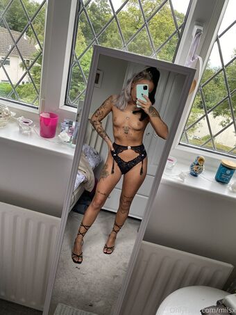 Milsx Nakenläckor OnlyFans Foto 17
