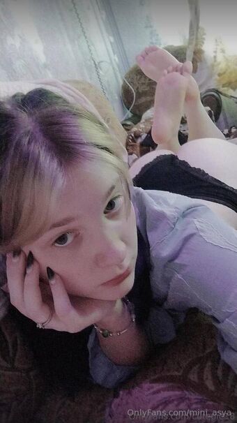 mini_asya Nakenläckor OnlyFans Foto 24