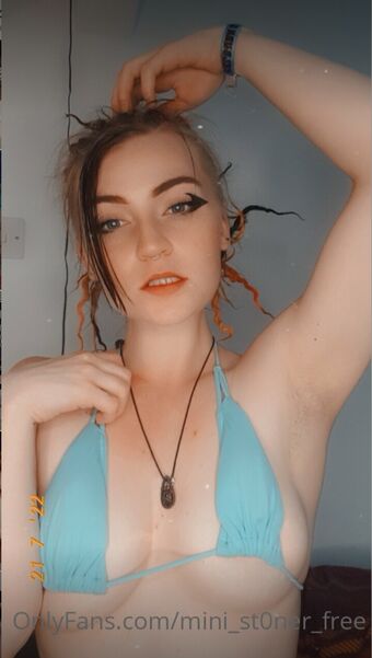 Mini Mia Nakenläckor OnlyFans Foto 5