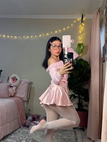miniakane Nakenläckor OnlyFans Foto 4