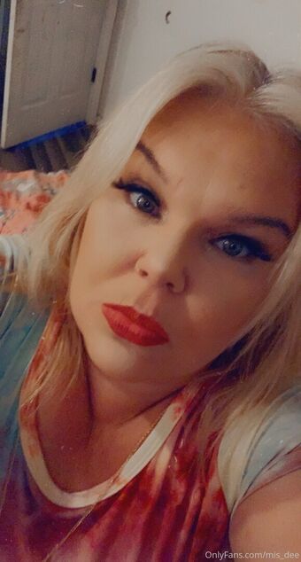 mis_dee Nakenläckor OnlyFans Foto 11
