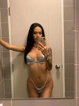 Miss Ryan Iris