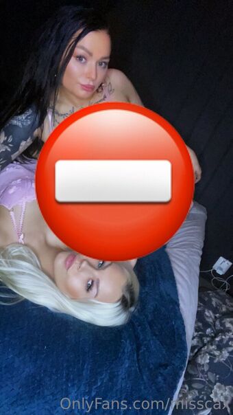 misscax Nakenläckor OnlyFans Foto 5