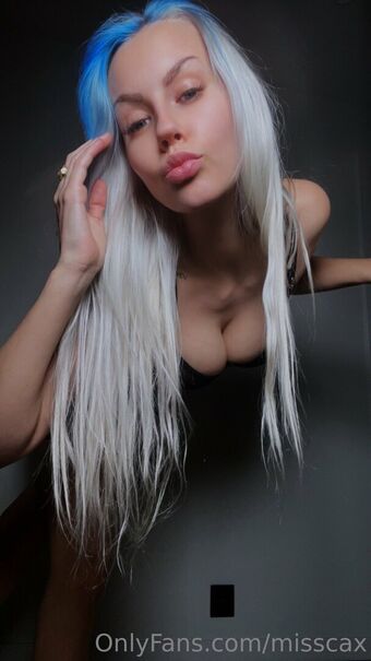 misscax Nakenläckor OnlyFans Foto 10