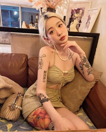 missmozzi Nakenläckor OnlyFans Foto 2
