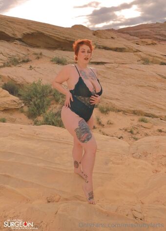 missrubyfarts Nakenläckor OnlyFans Foto 1