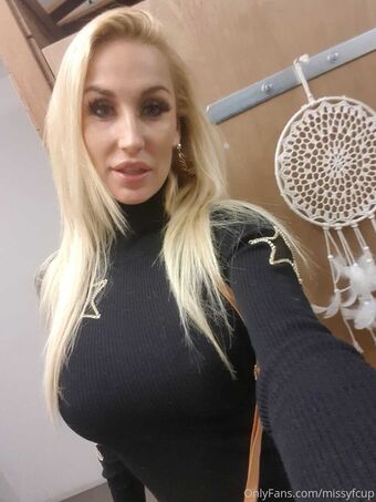 missyfcup Nakenläckor OnlyFans Foto 7