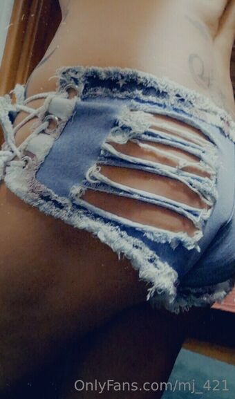 mj_421 Nakenläckor OnlyFans Foto 6