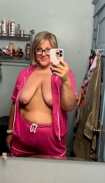 mmfluvah Nakenläckor OnlyFans Foto 24