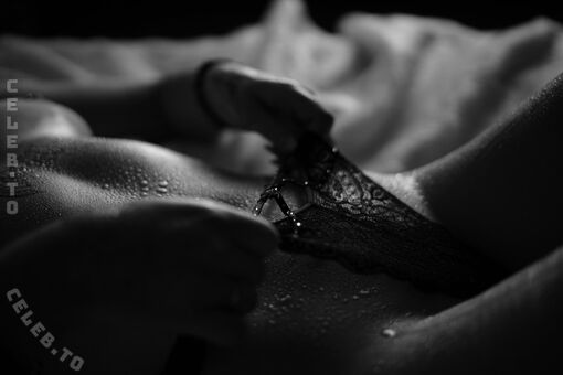 Mondaymodus Nakenläckor OnlyFans Foto 5